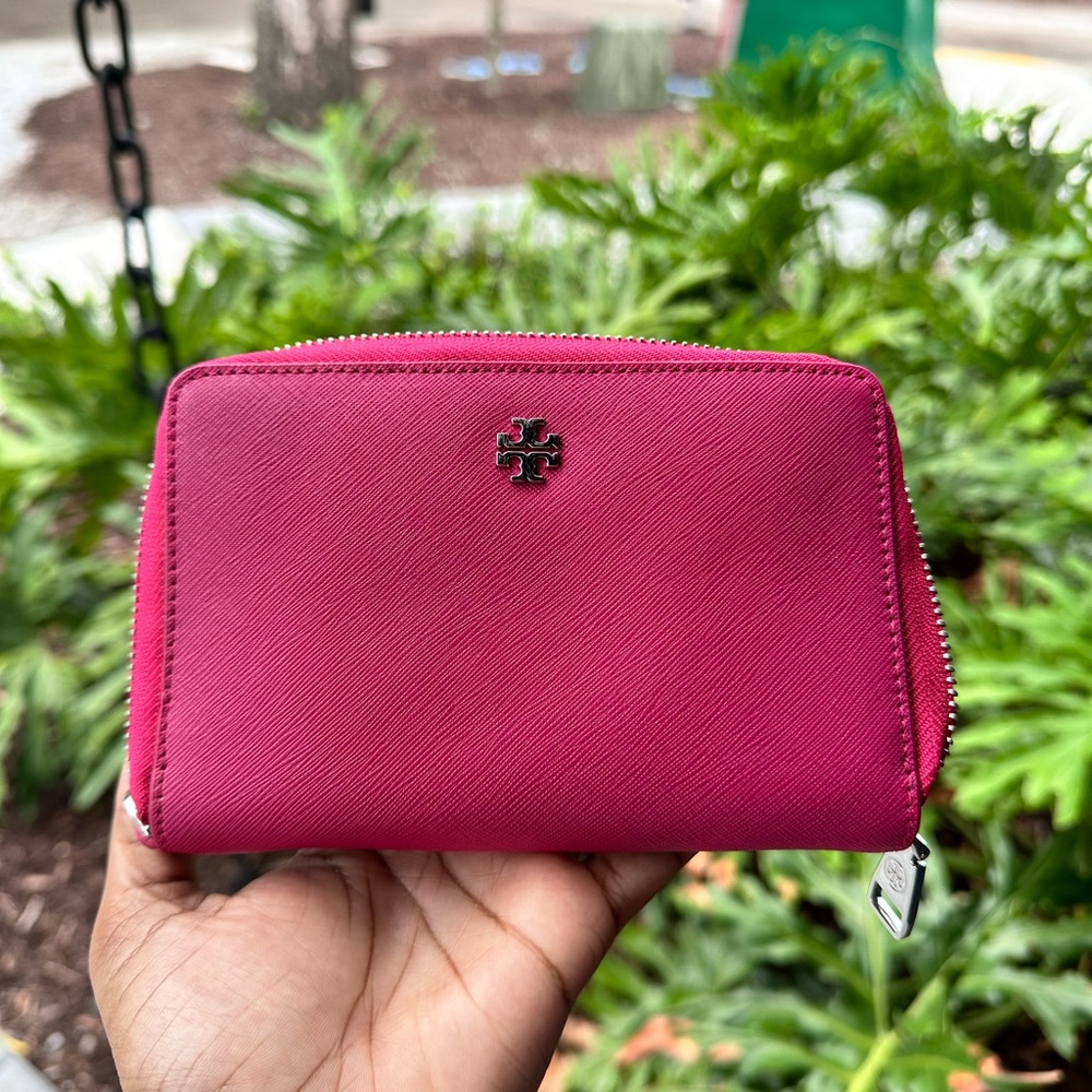 TORY BURCH PINK WALLET NO STRAP